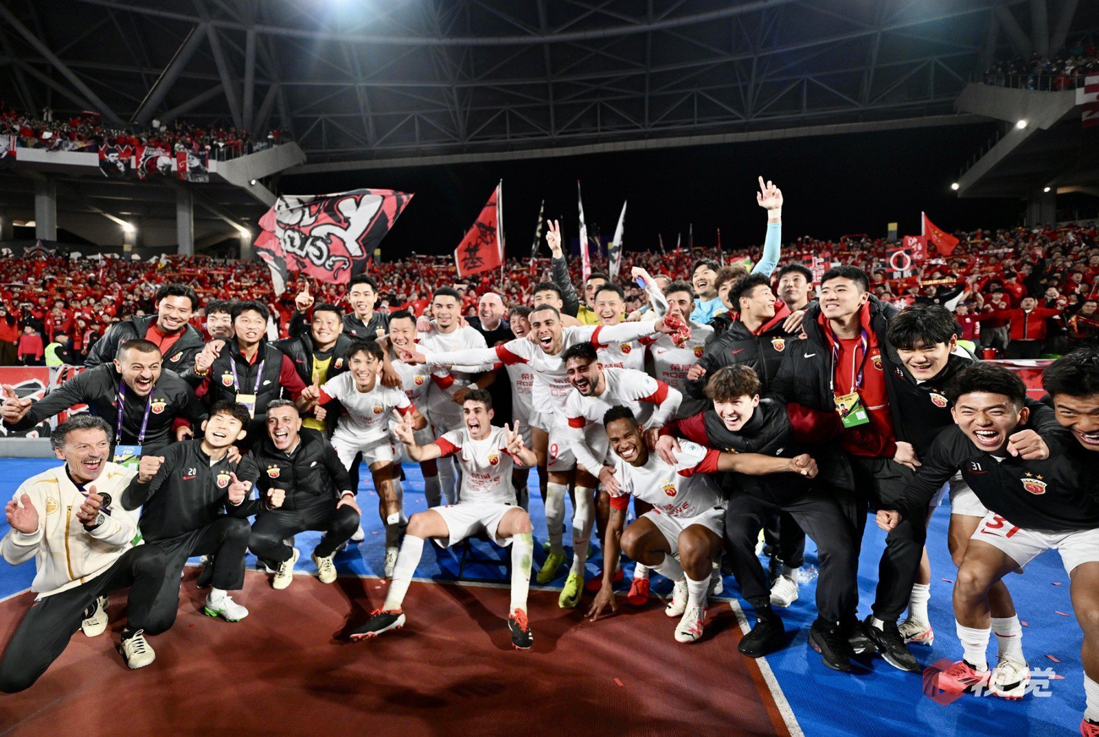 关于成都蓉城发布备战花絮；清晨单刀错失；CBA季后赛任务艰巨；赛季目标并未改变的信息