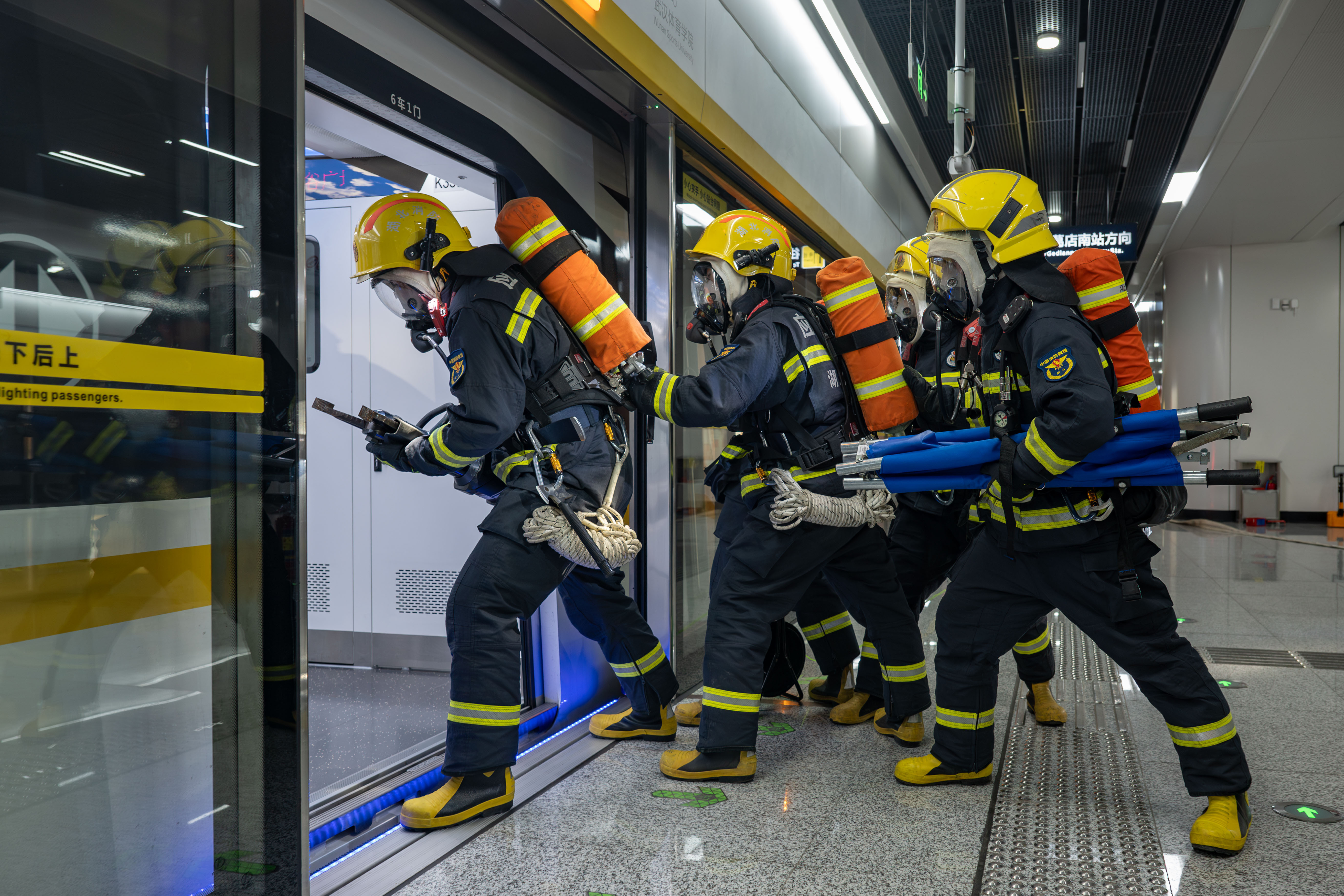 今夜浙江队备战社区盾,门线救险细节曝光,信心回归,控场能力受关注的简单介绍 今夜浙江队备战社区盾,门线救险细节曝光,信心回归,控场能力受关注的简单介绍